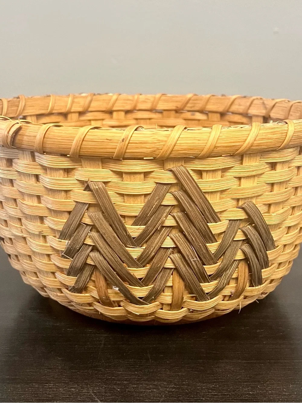 Signed Handmade Nantucket Lightship Style Basket Bowl 9” Tapestry Chevron Weave